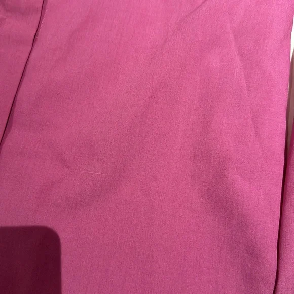 Cute button down top. - Picture 7 of 7